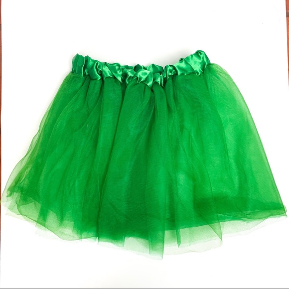 Dresses & Skirts - Green tulle skirt